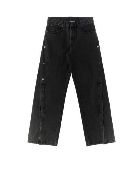 Jeans spacco con bottoni