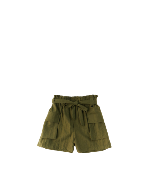 Shorts con cintura