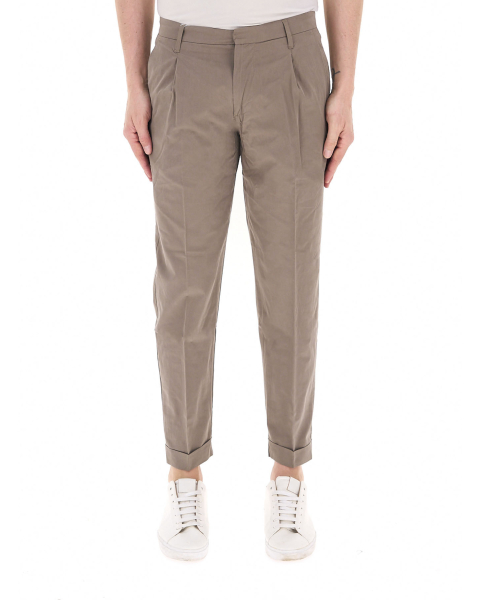 Pantalone con pinces