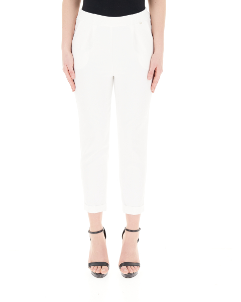 Pantalone a sigaretta