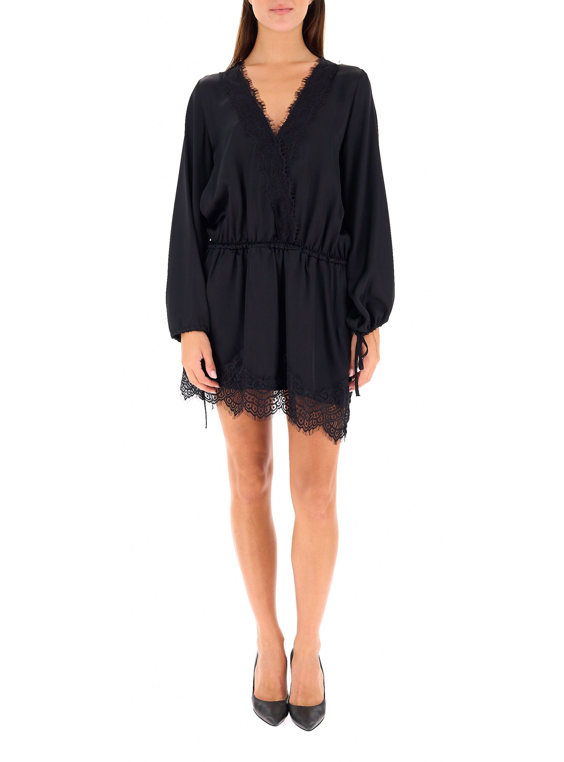 Abito con pizzo