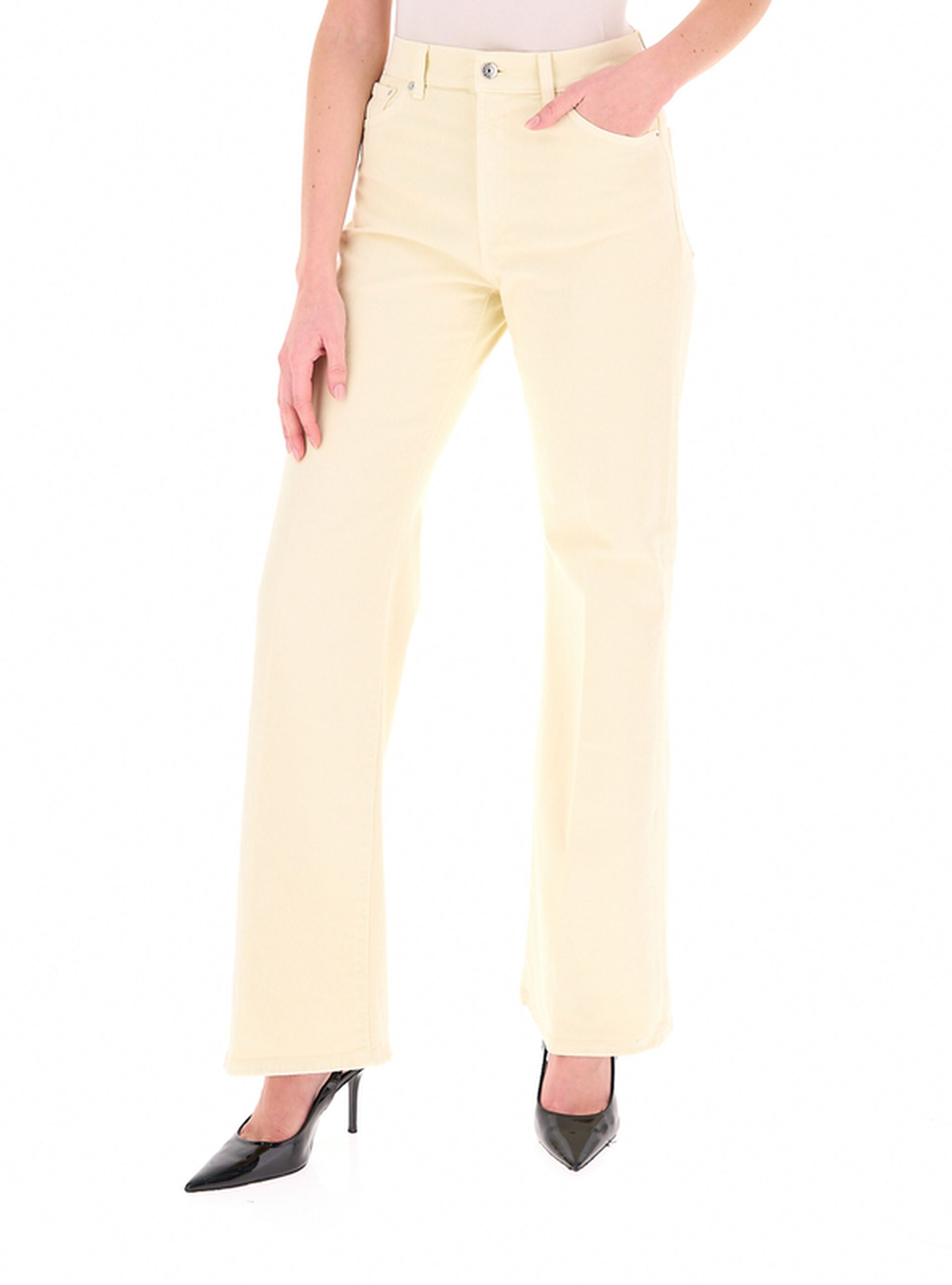 Pantalone flare