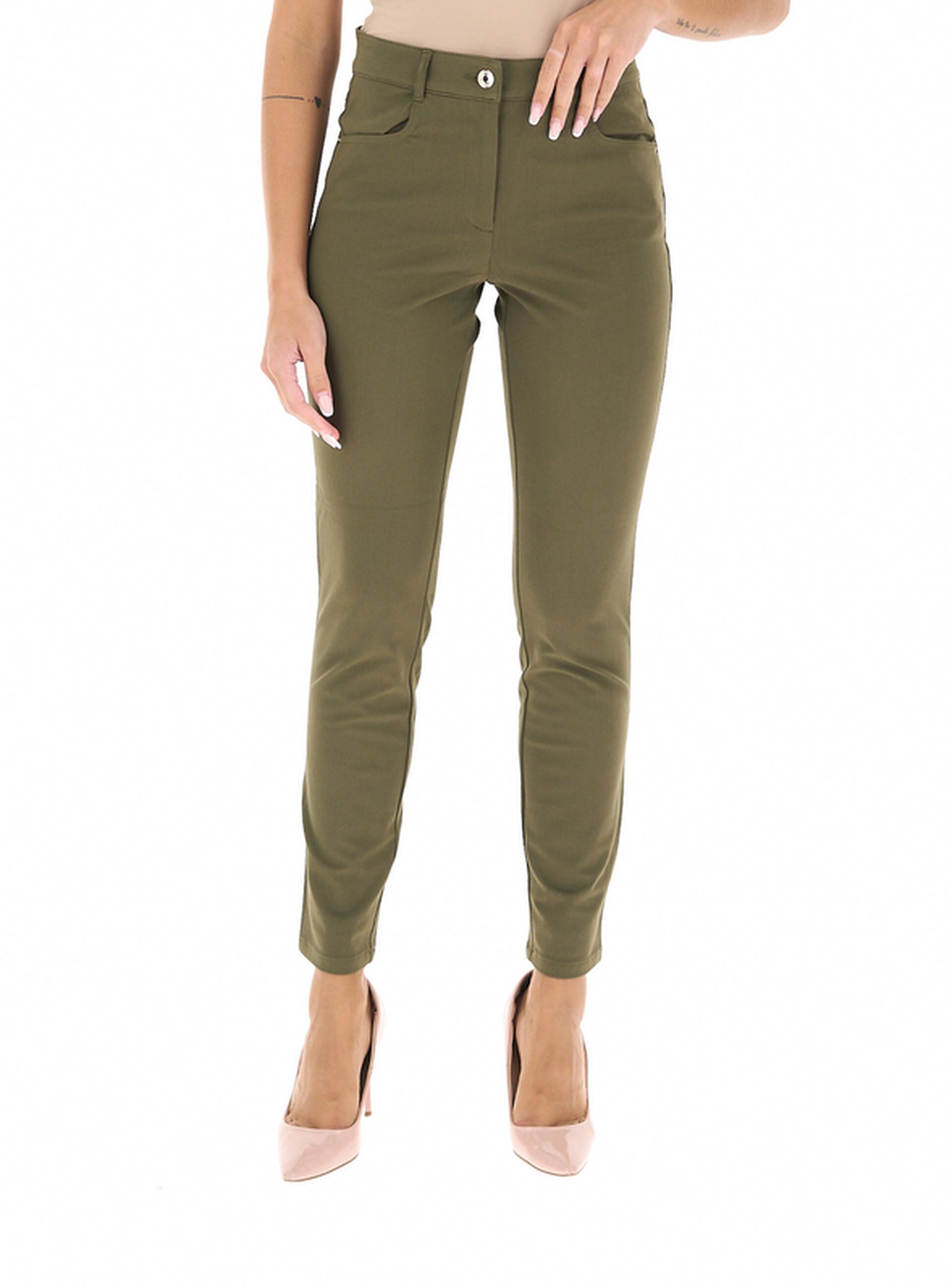Pantalone a sigaretta