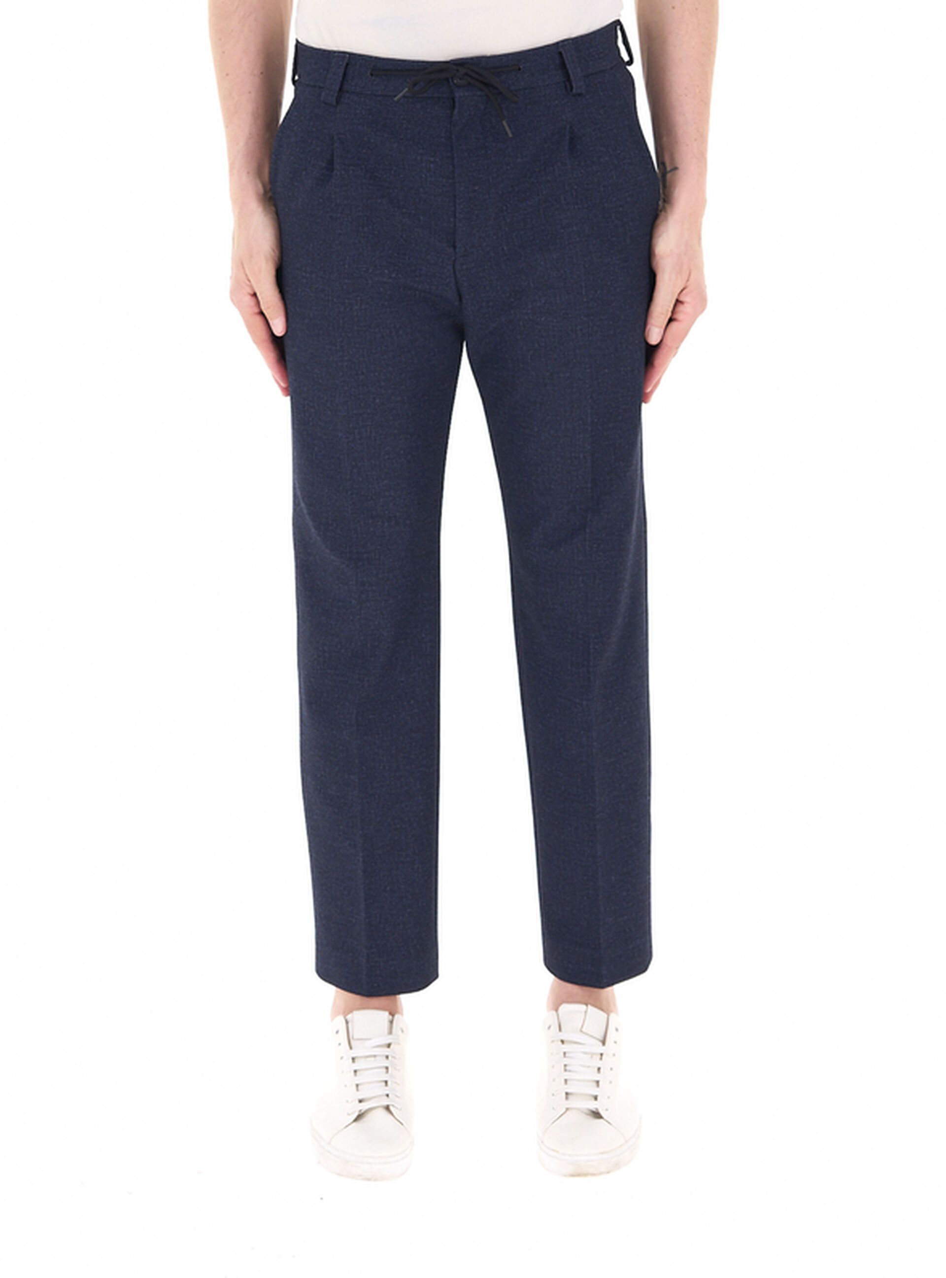 Pantalone a sigaretta