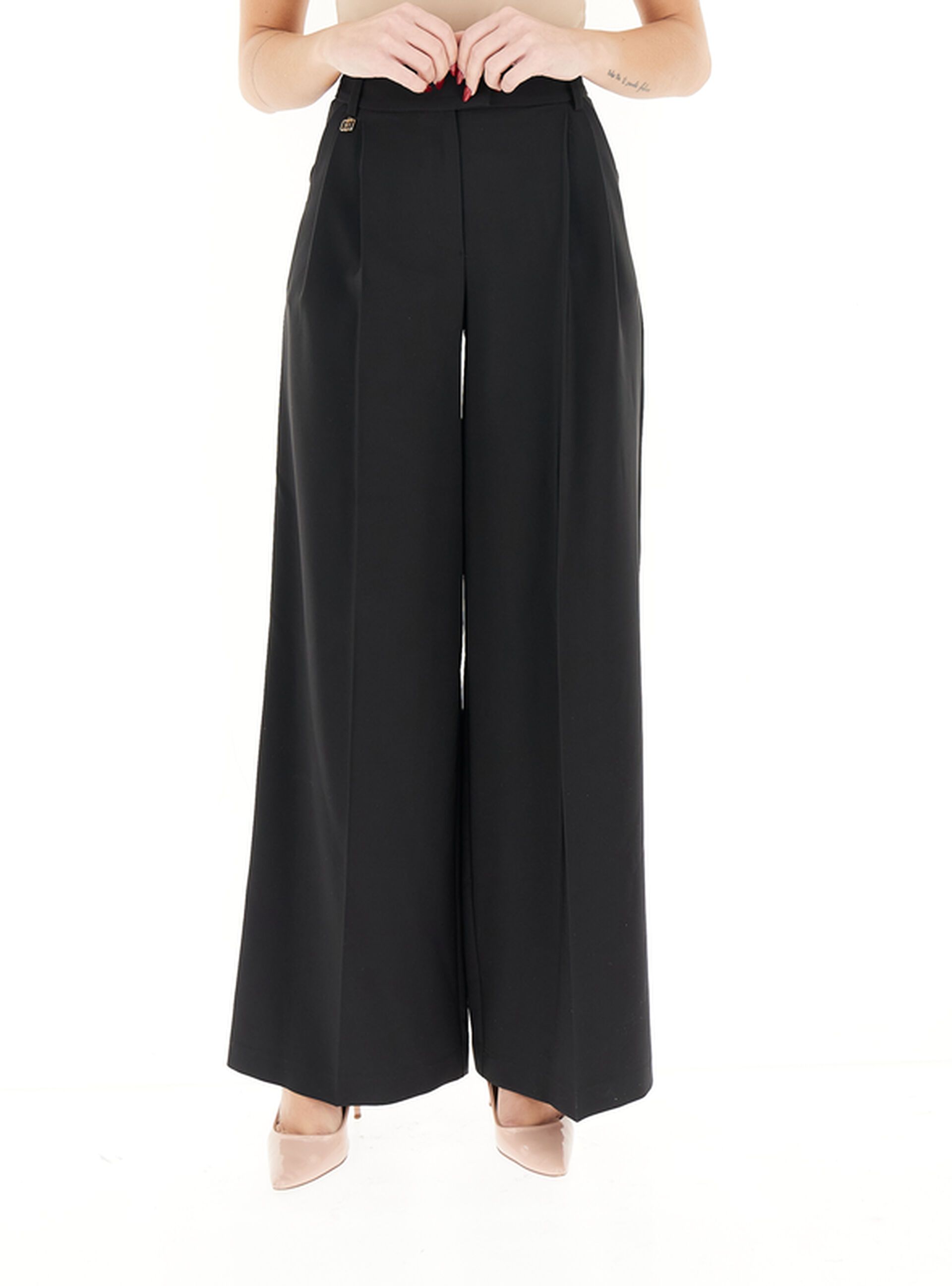 Pantalone a palazzo