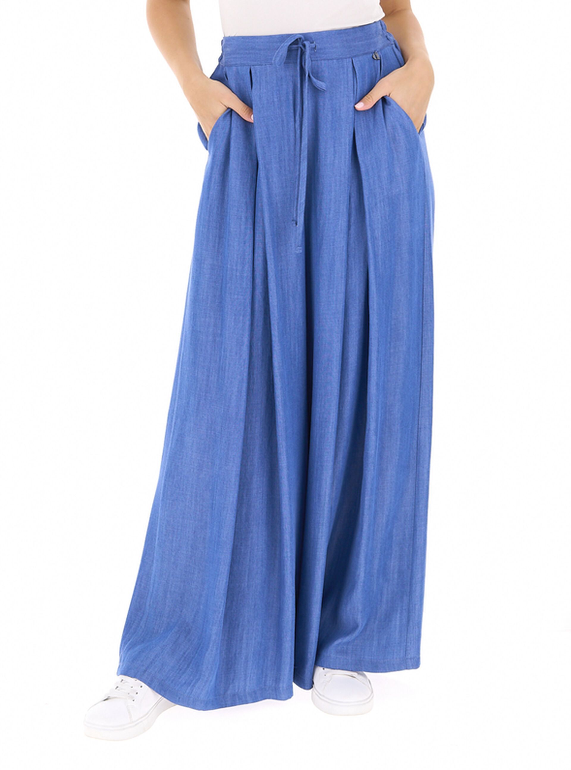Pantalone a palazzo