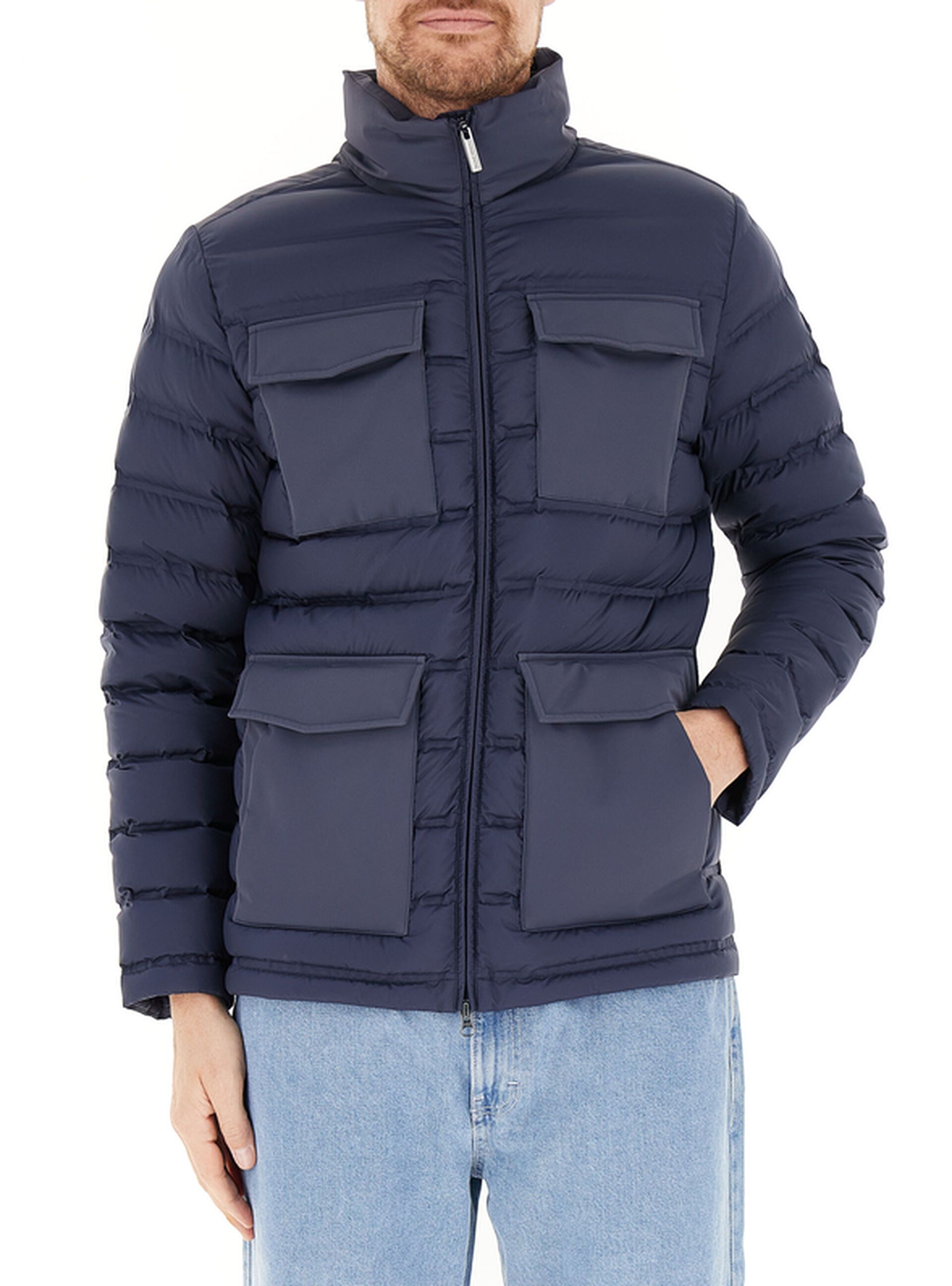 Piumino con tasche