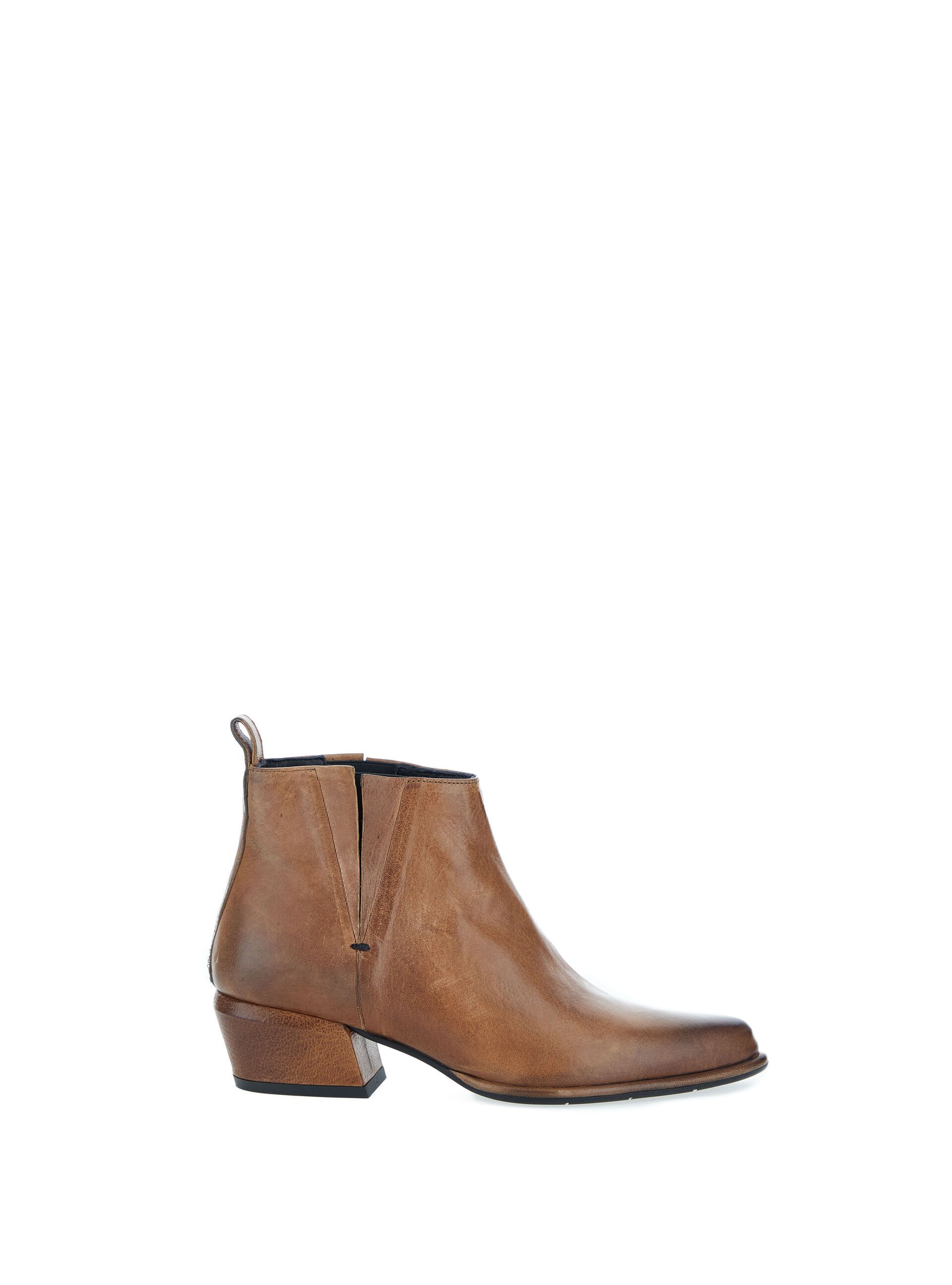 Stivaletto in pelle