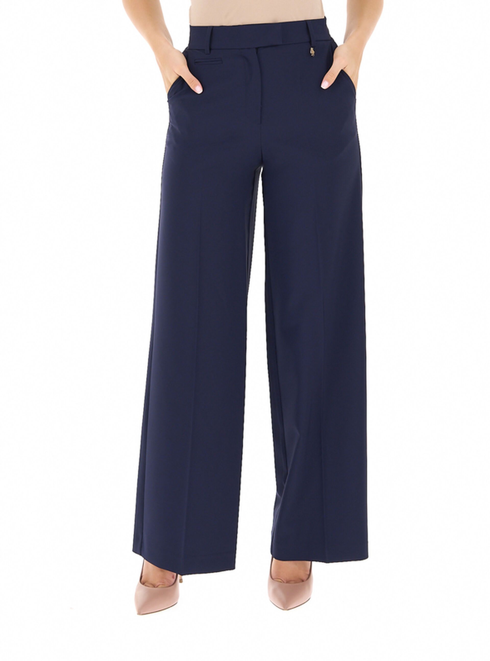 Pantalone a palazzo