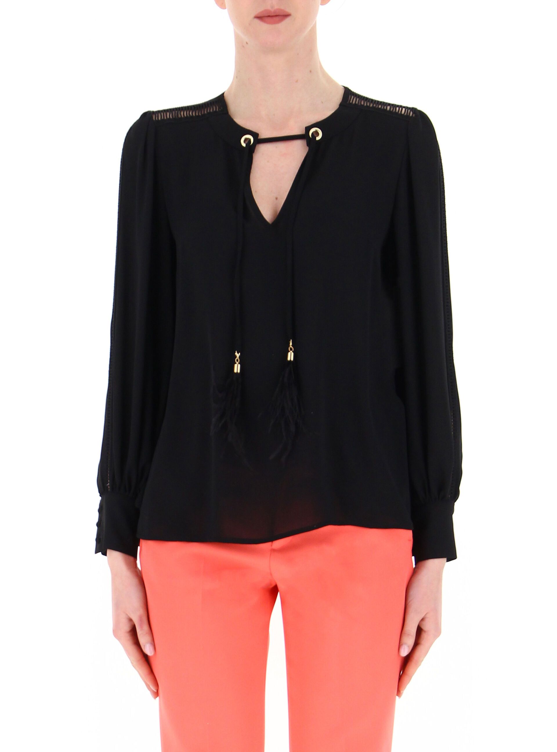 Blusa con piume