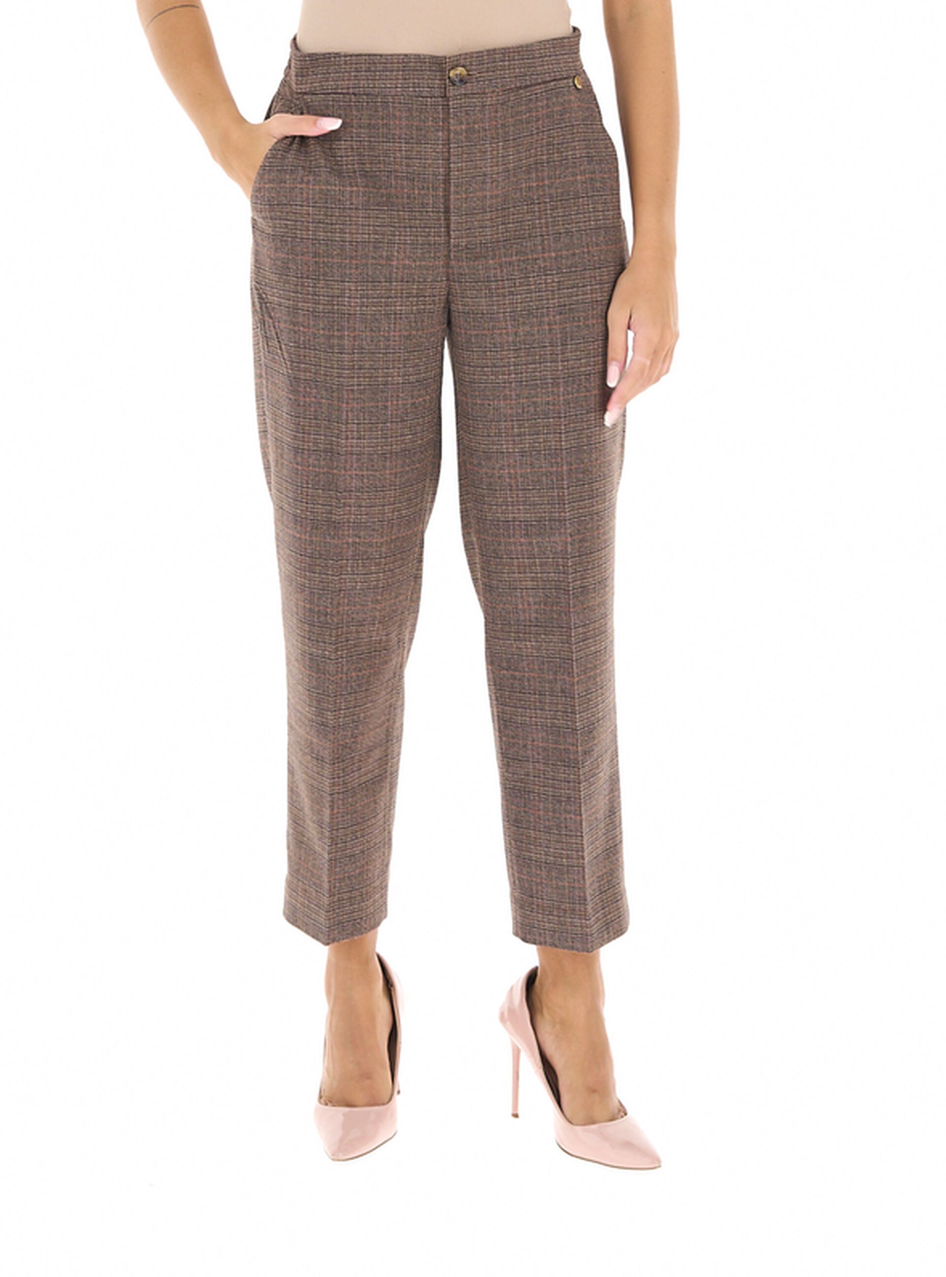Pantalone a sigaretta