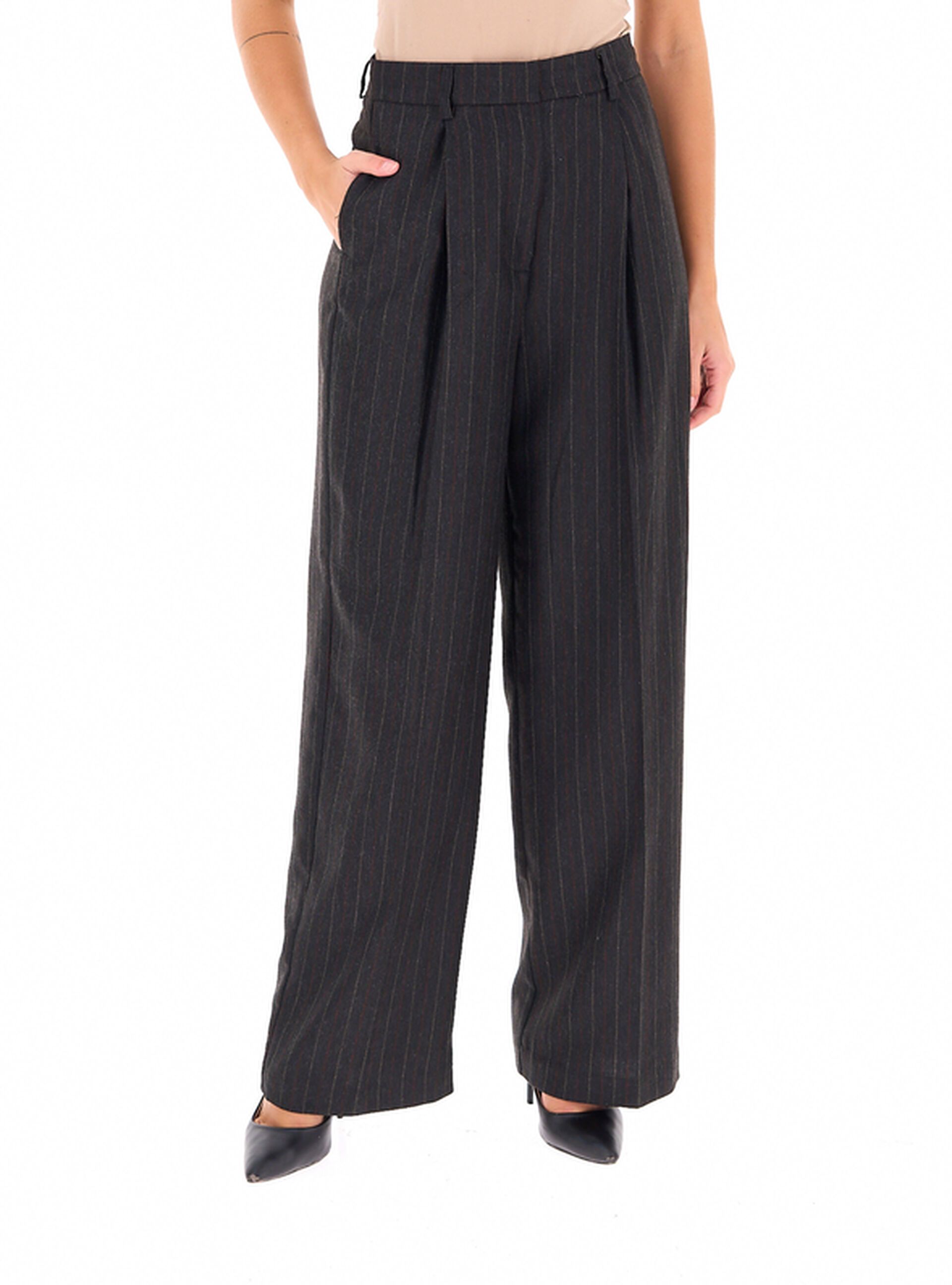 Pantalone pinces