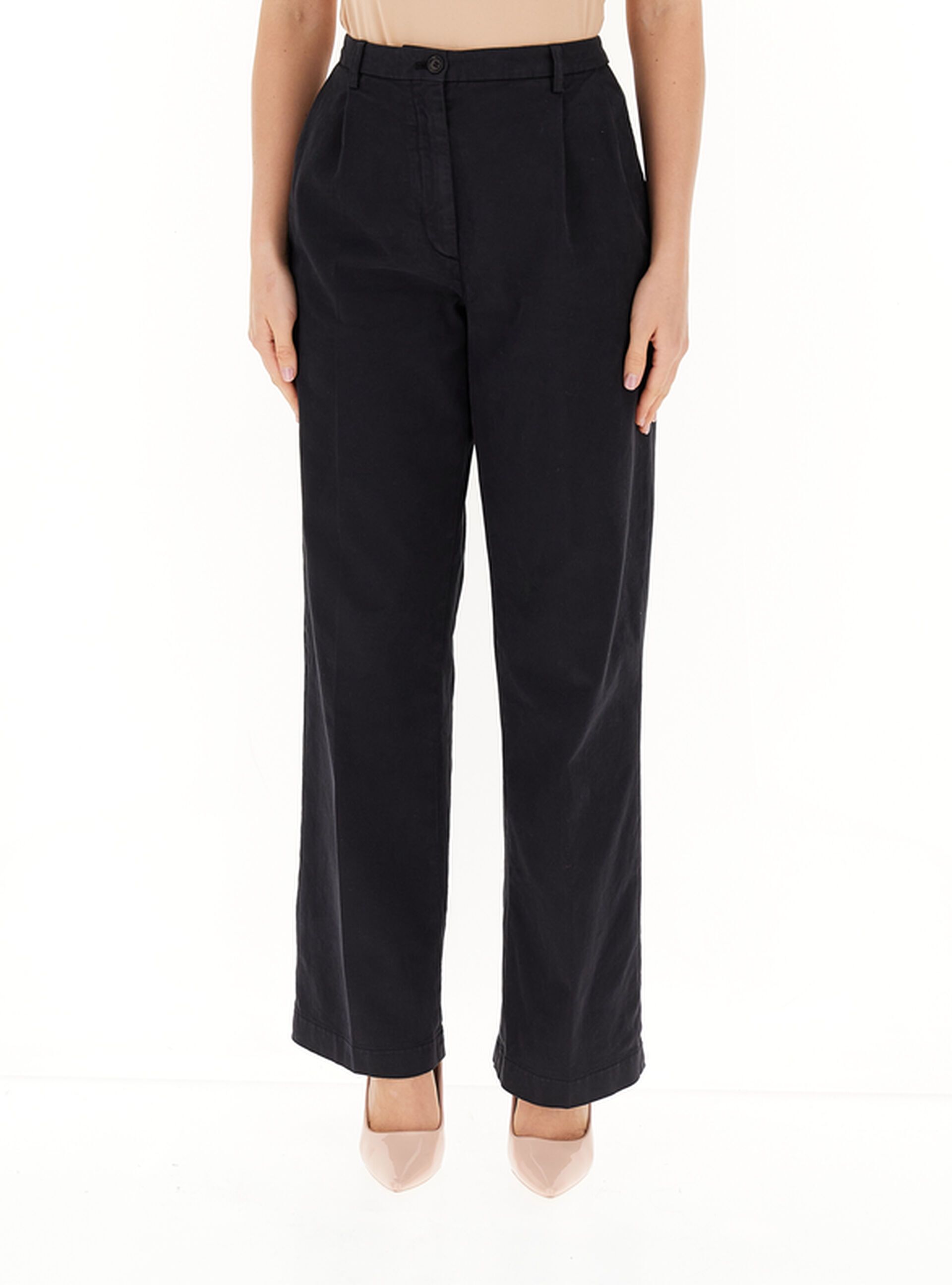 Pantalone flare