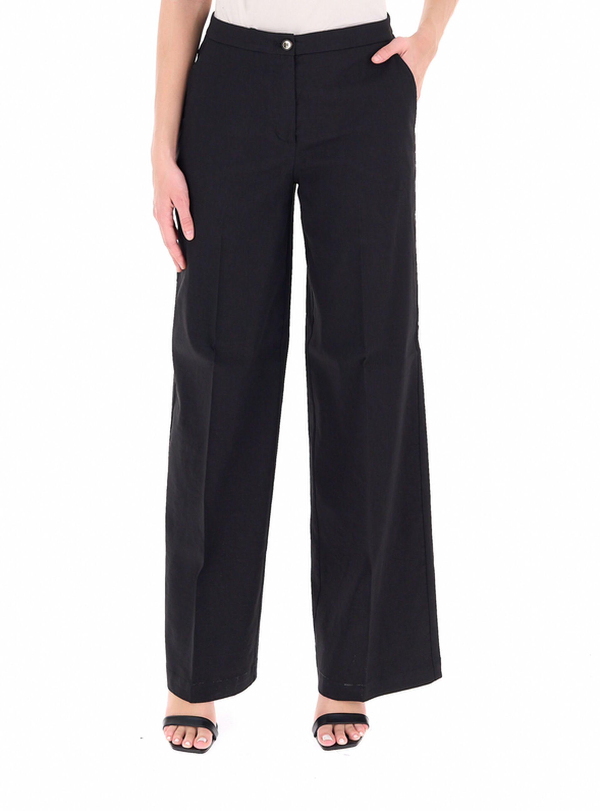 Pantalone a palazzo