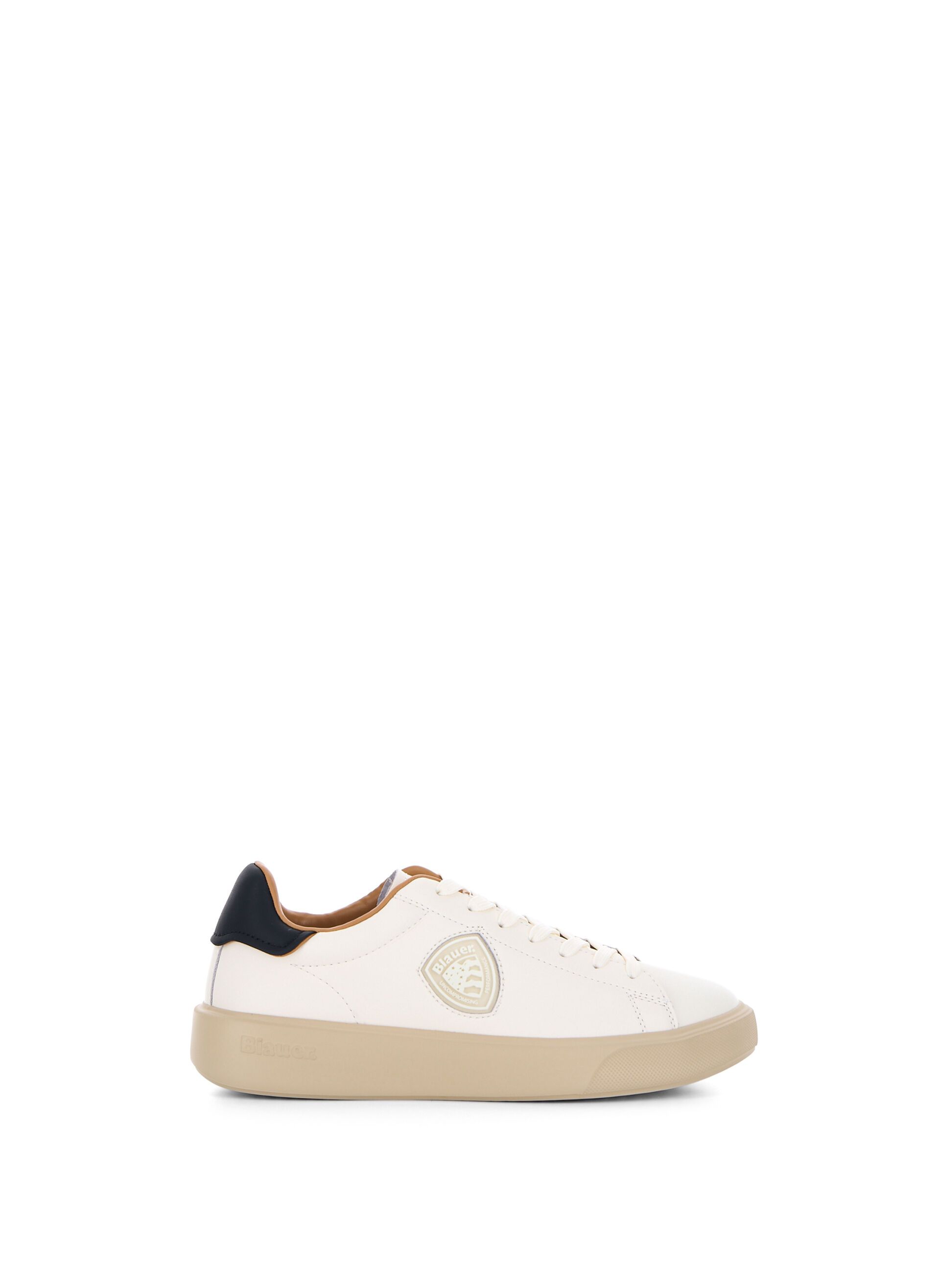 Sneakers con lacci