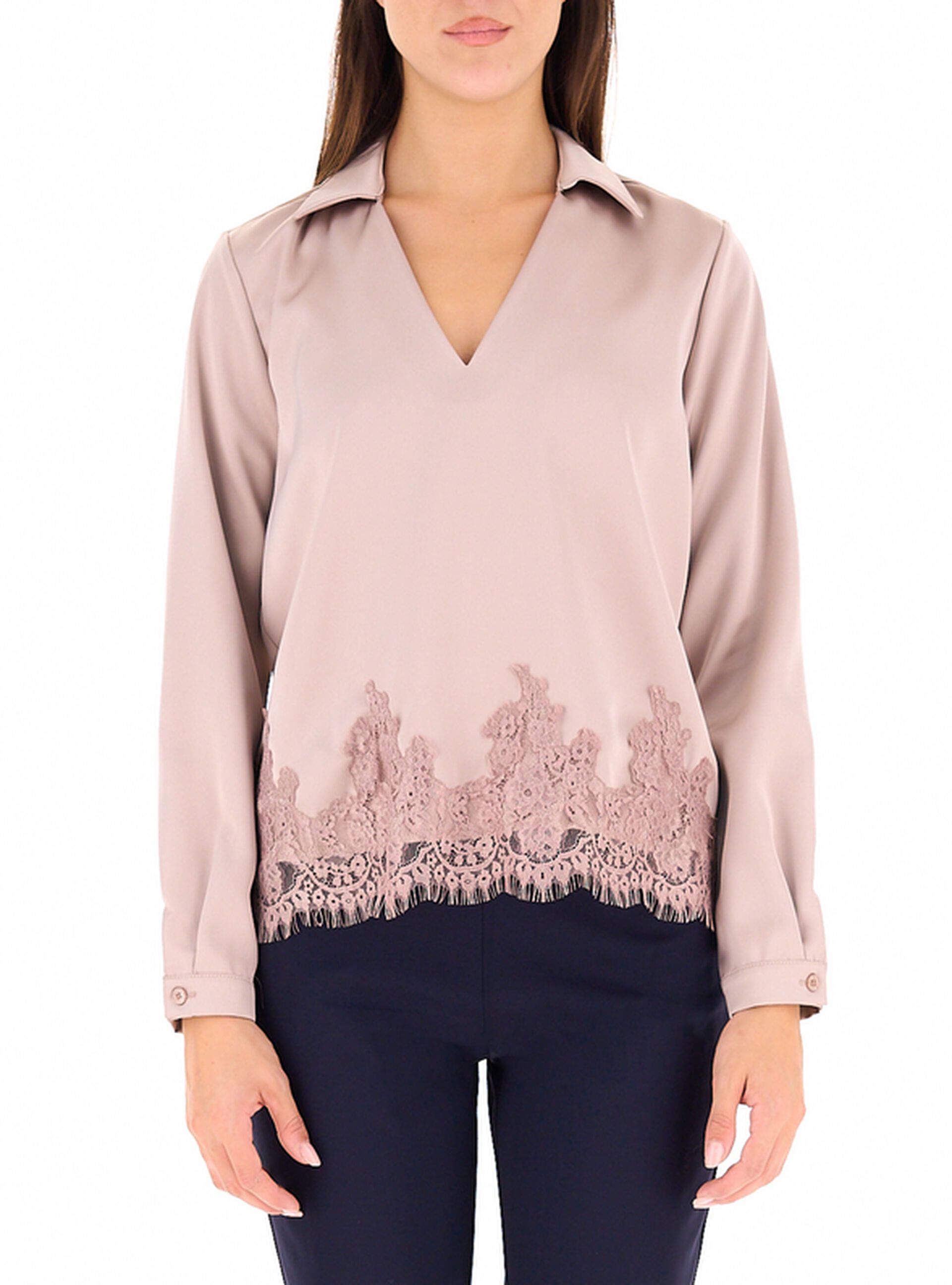 Blusa con pizzo