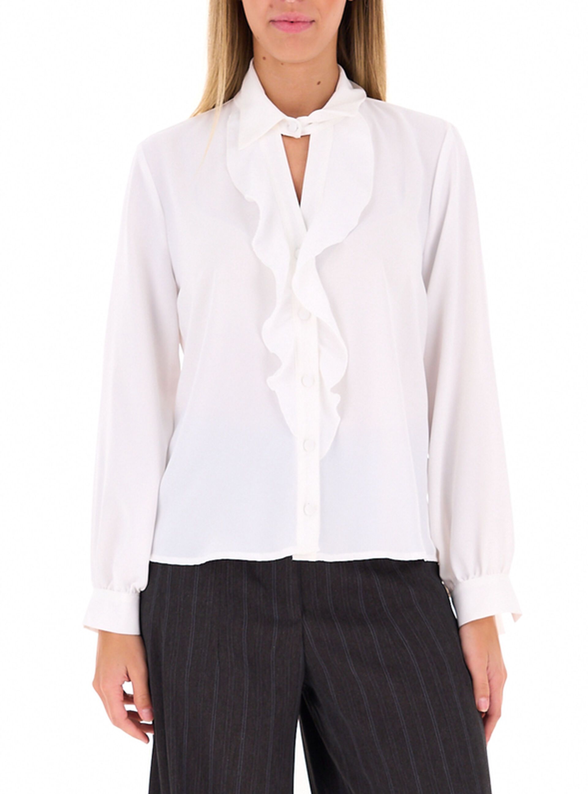 Blusa con volants