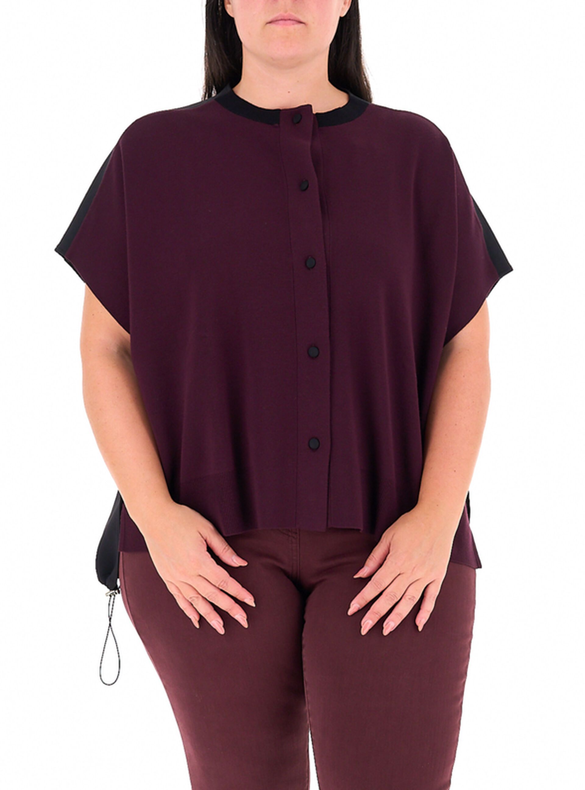 Maglia con bottoni