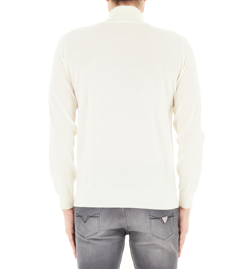 secondary product photo