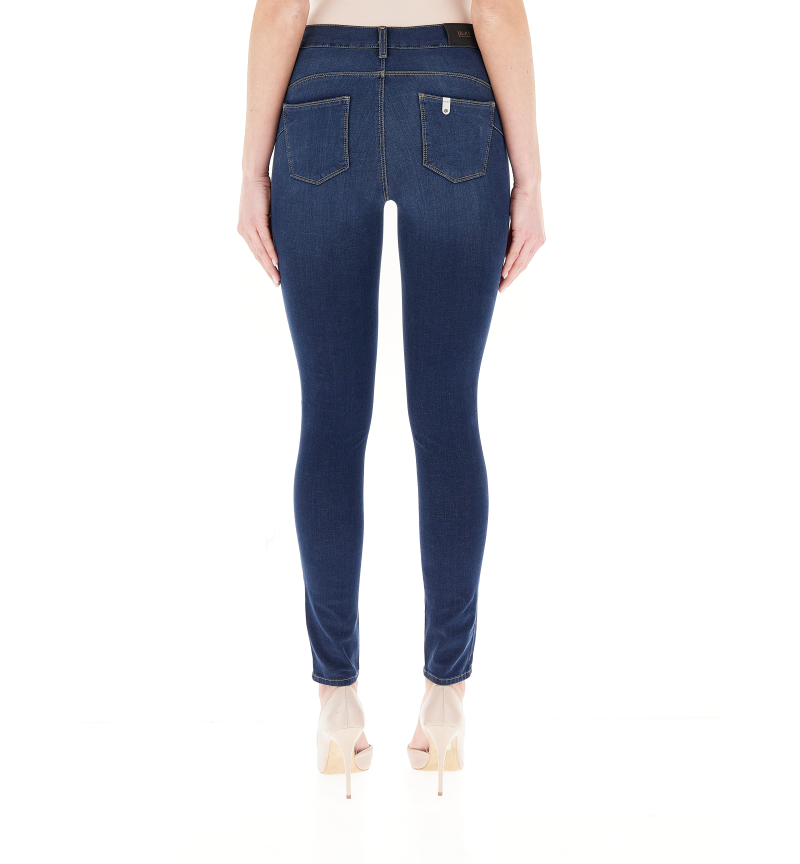 secondary product photo