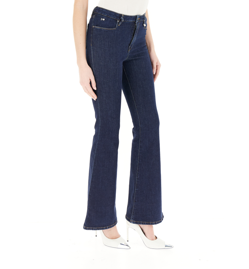 secondary product photo