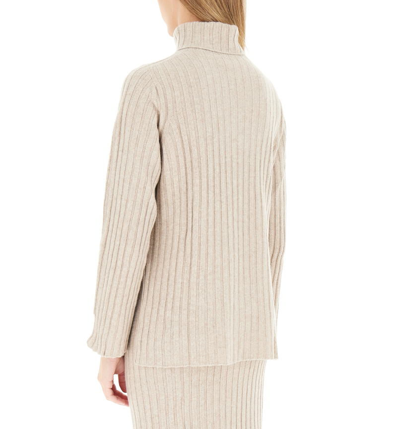 secondary product photo