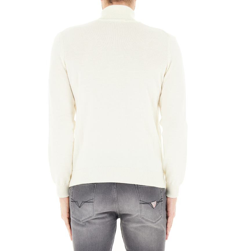 secondary product photo