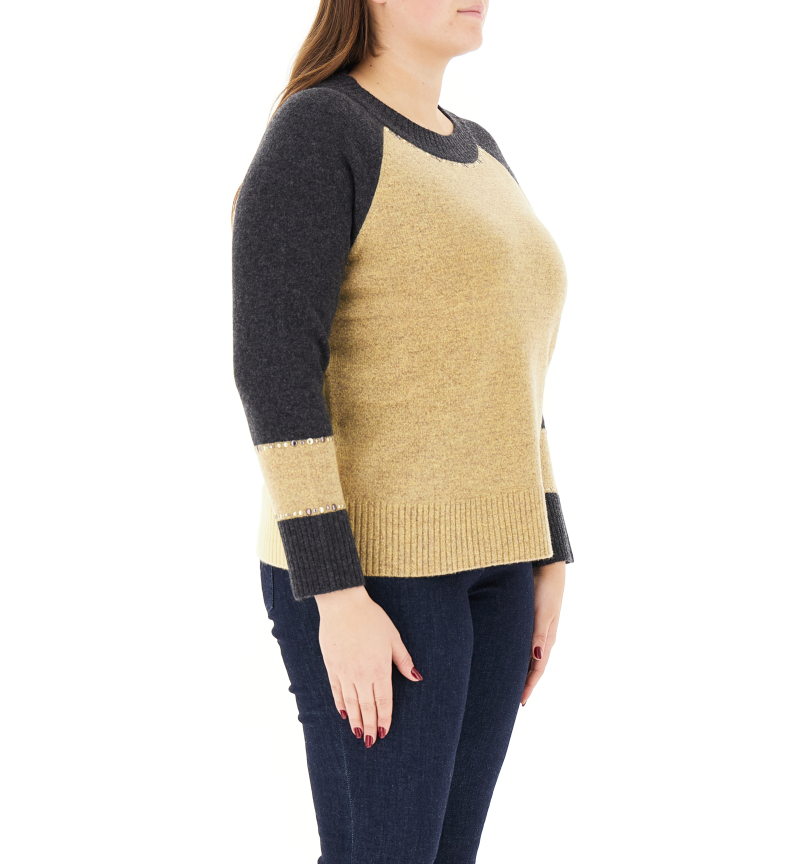 secondary product photo