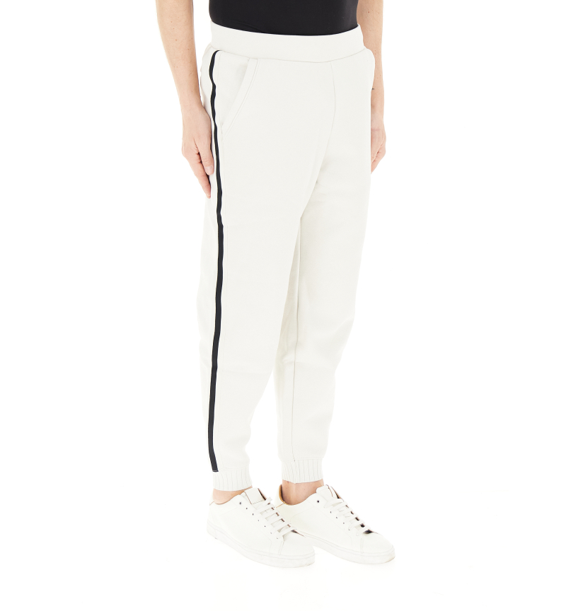 secondary product photo