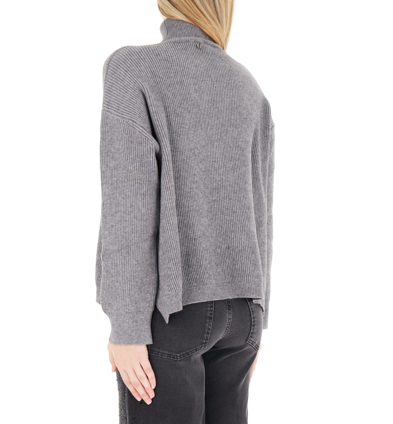 secondary product photo