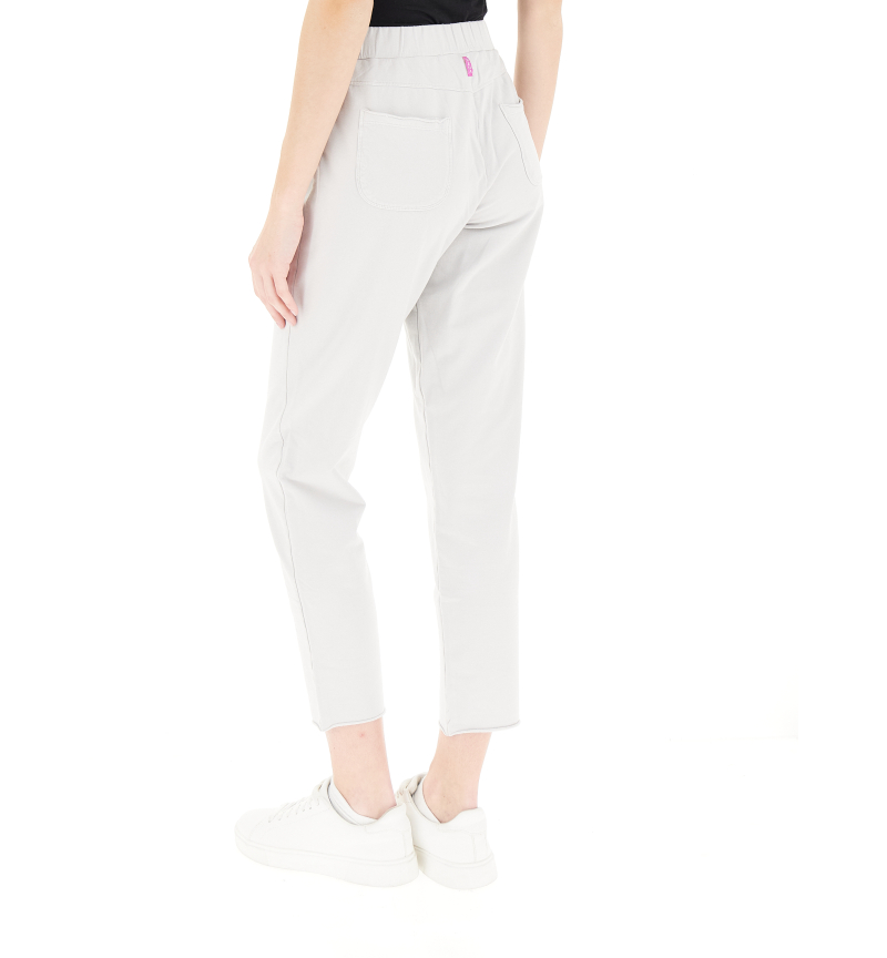 secondary product photo