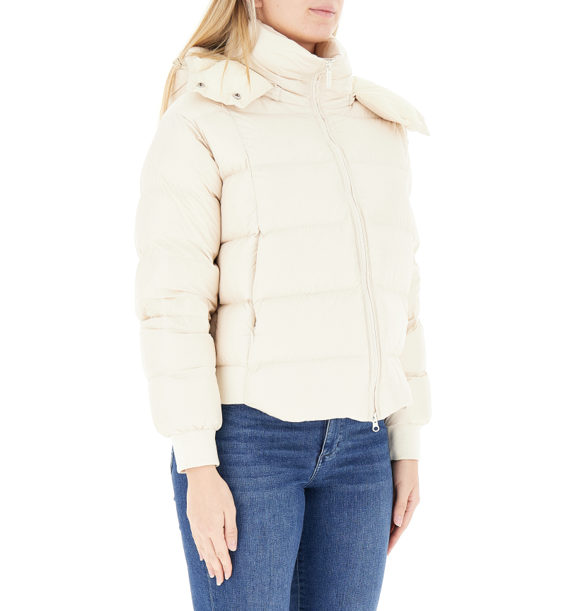 secondary product photo