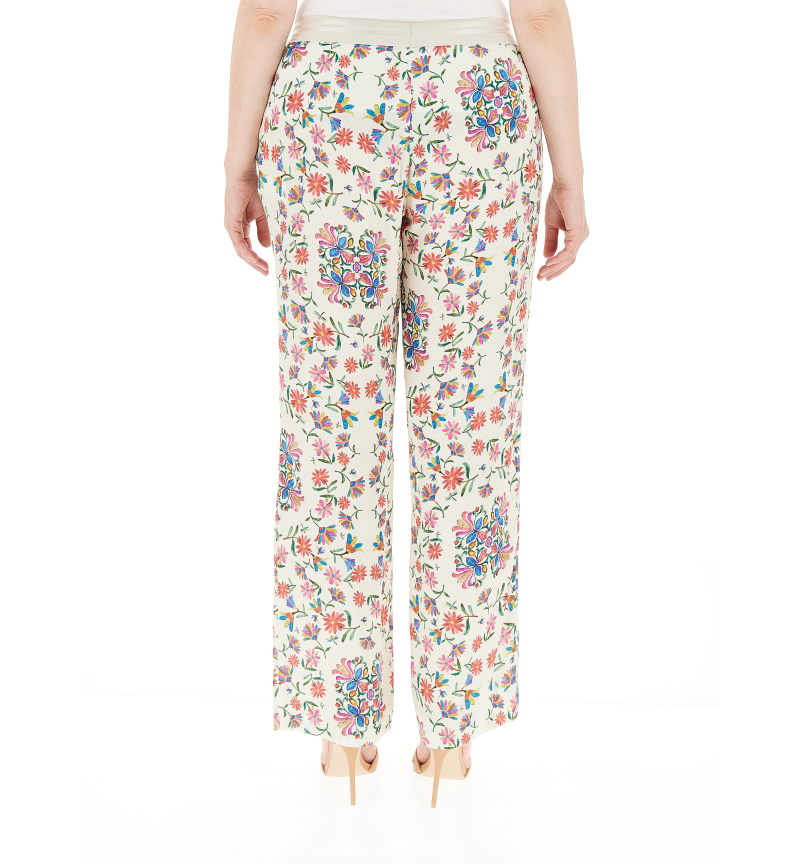 secondary product photo