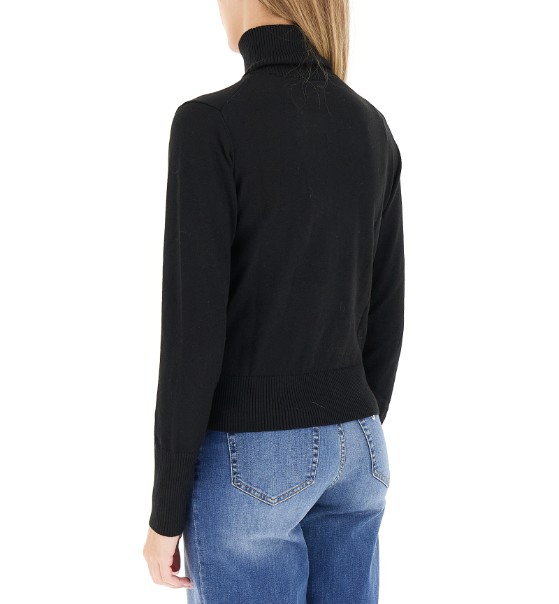 secondary product photo