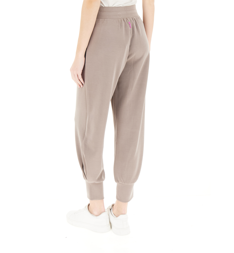 secondary product photo