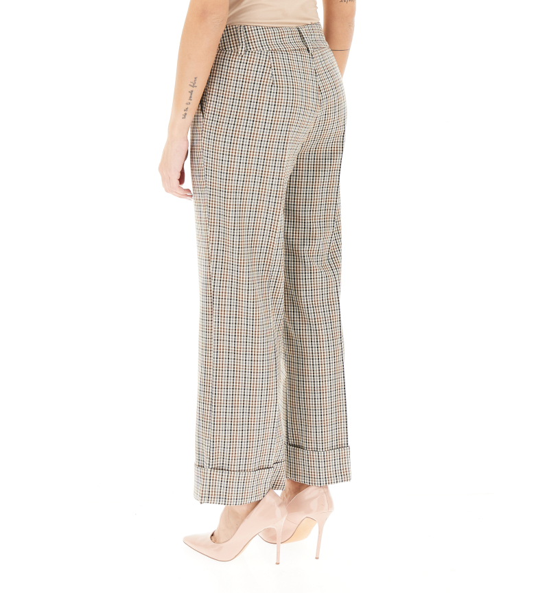 secondary product photo