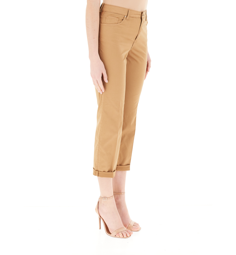 secondary product photo