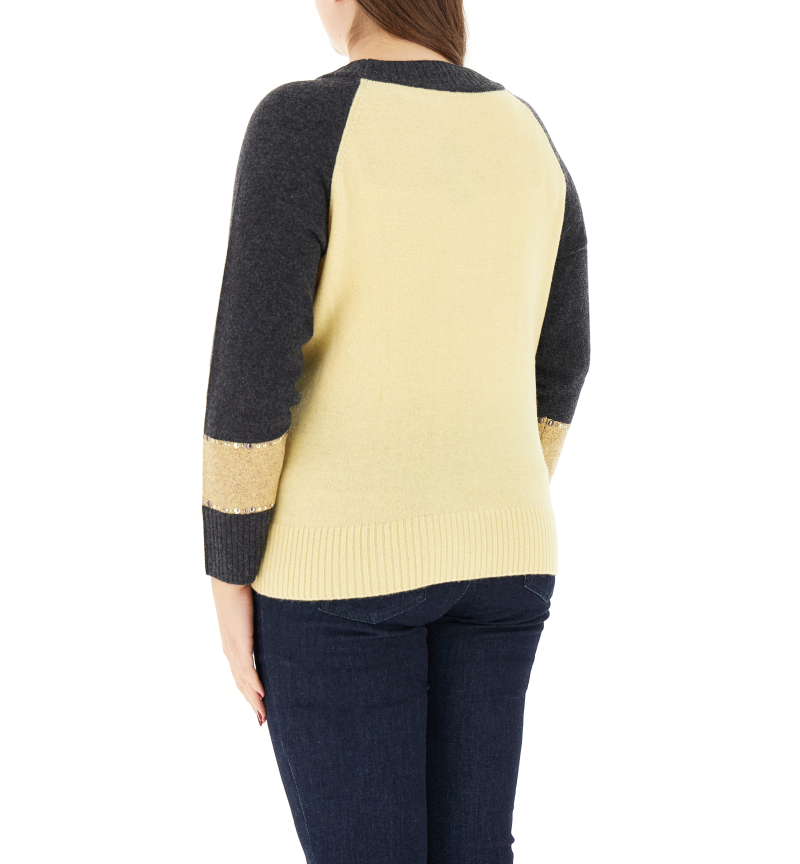 secondary product photo