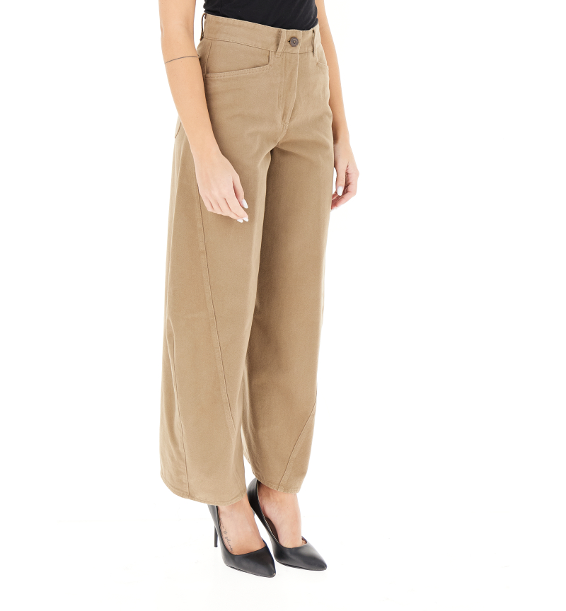 secondary product photo