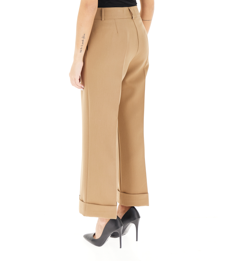 secondary product photo