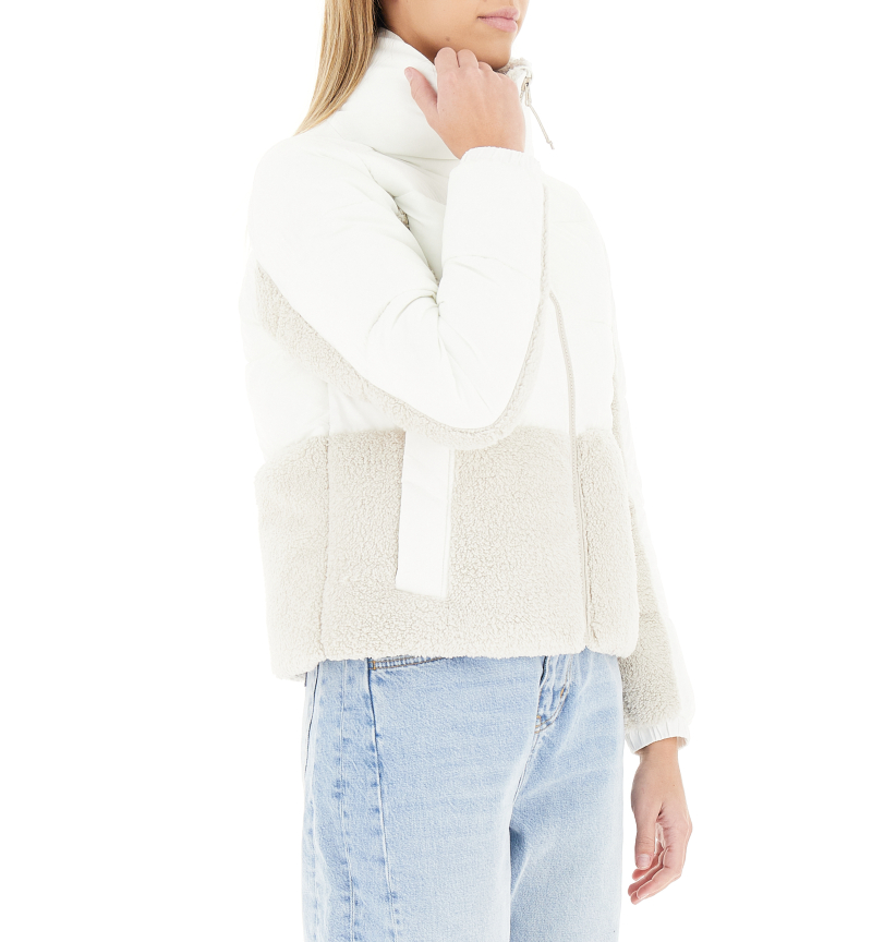 secondary product photo