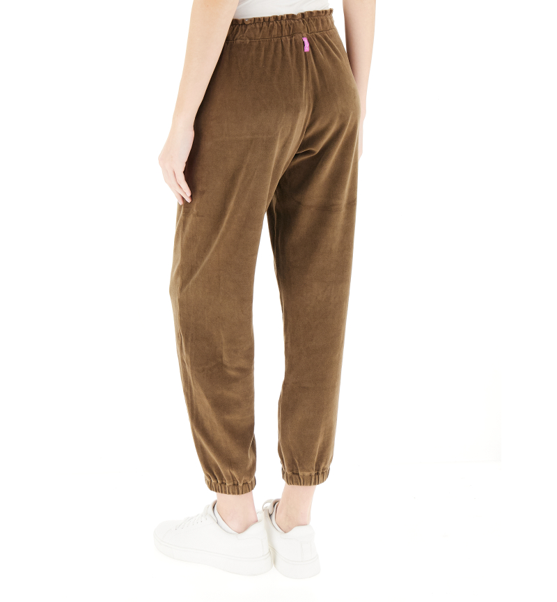 secondary product photo