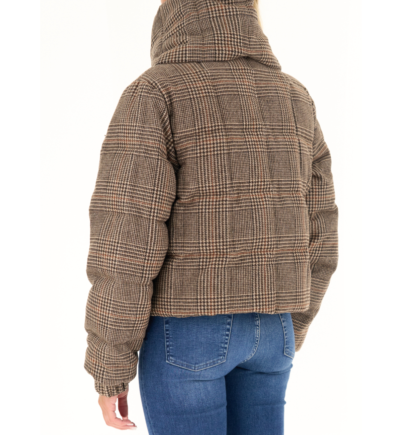 secondary product photo