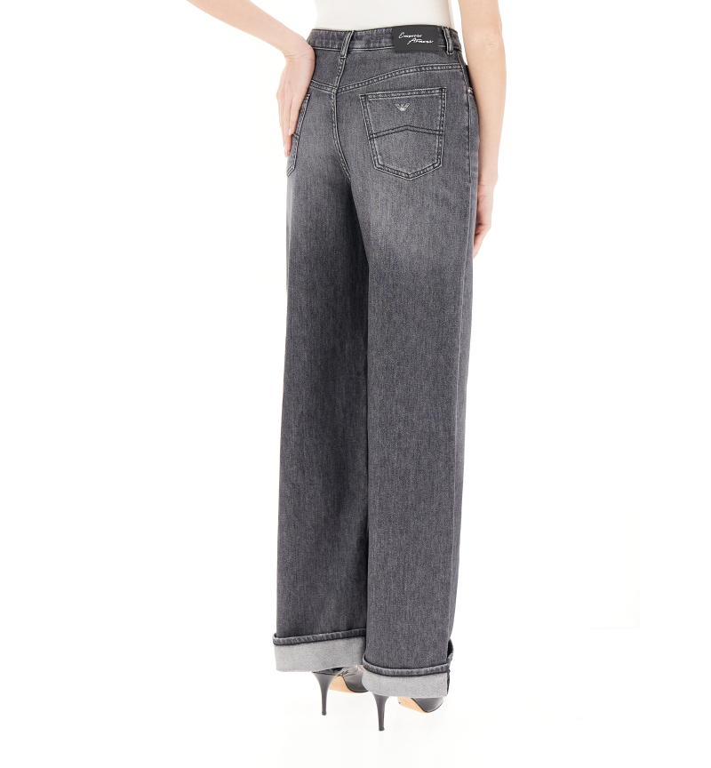 secondary product photo