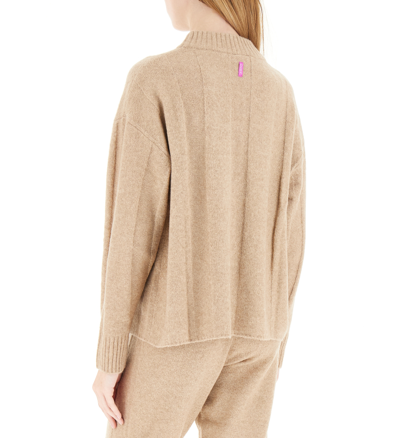 secondary product photo