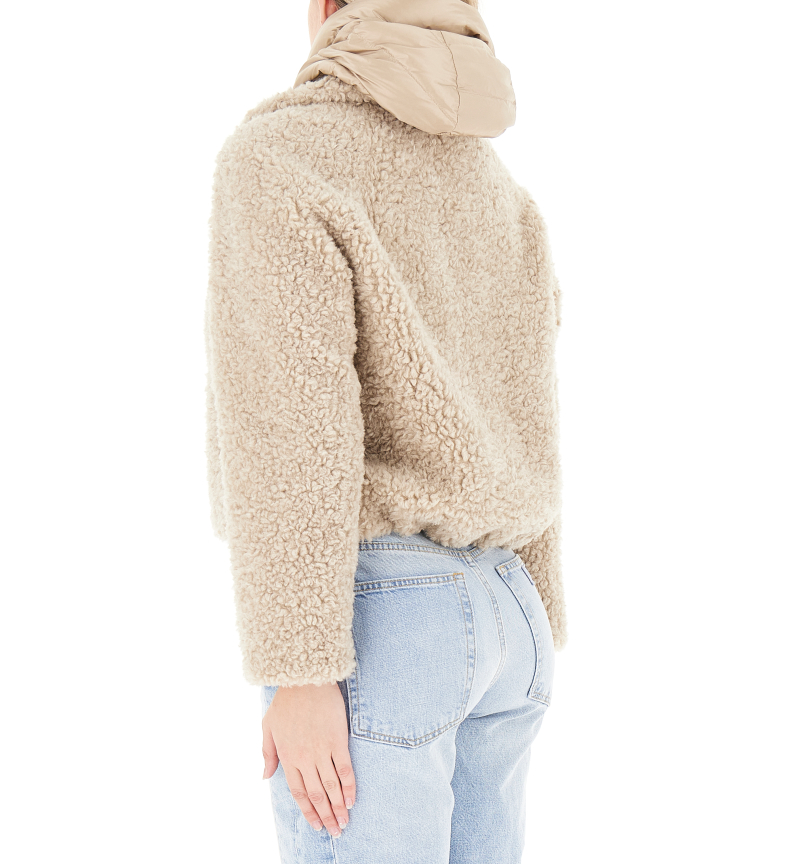 secondary product photo