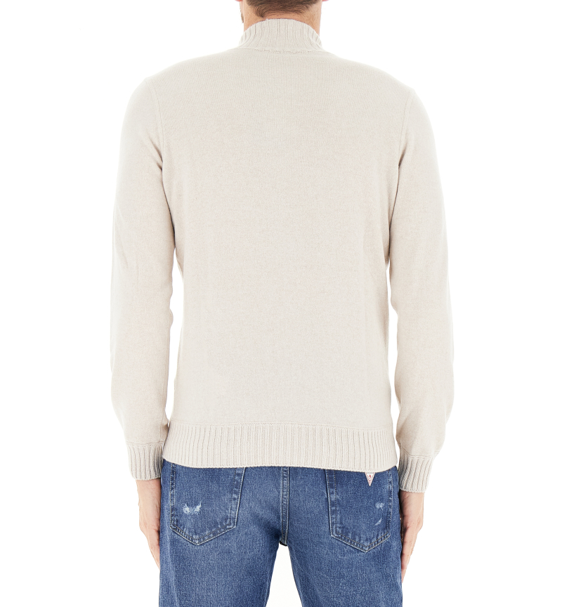 secondary product photo