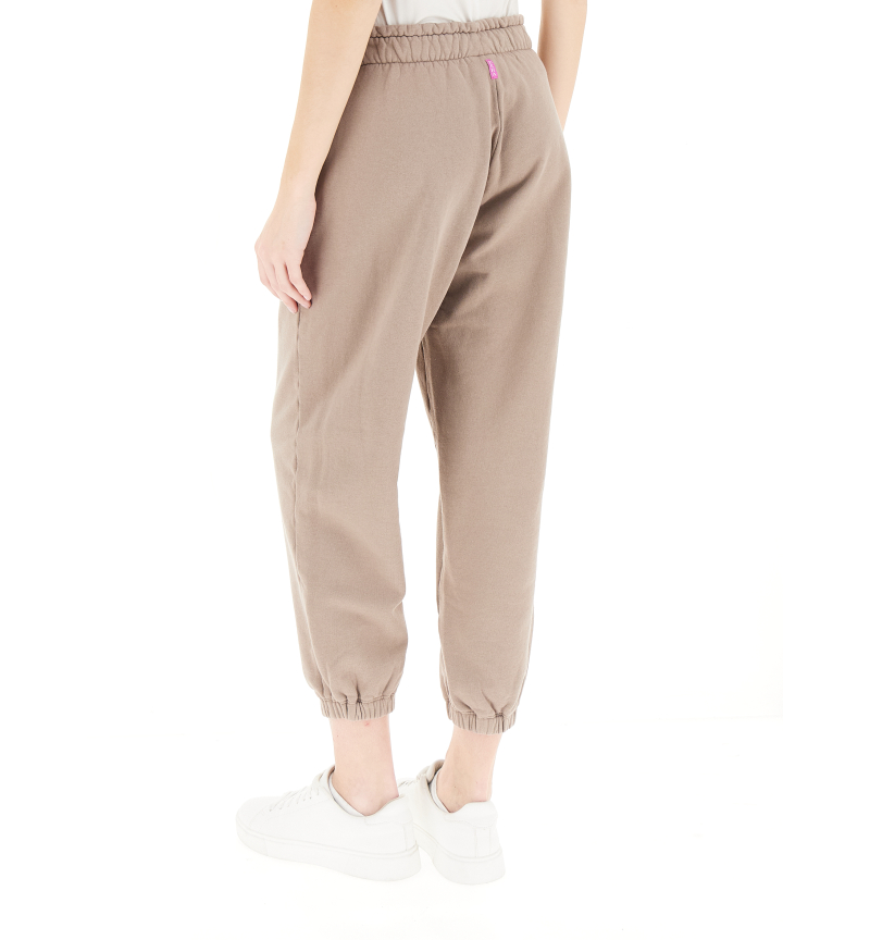 secondary product photo