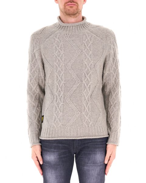 Maglione con trecce