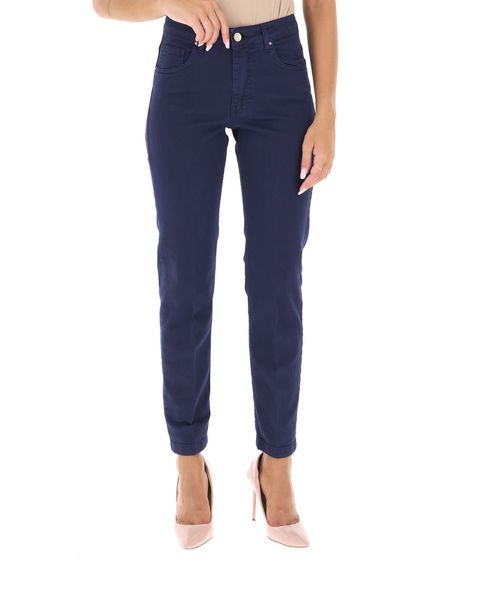 Jeans a sigaretta